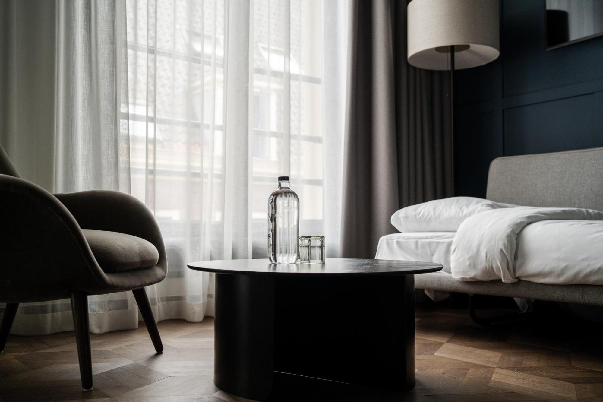 The Nox Hotel Utrecht Bagian luar foto